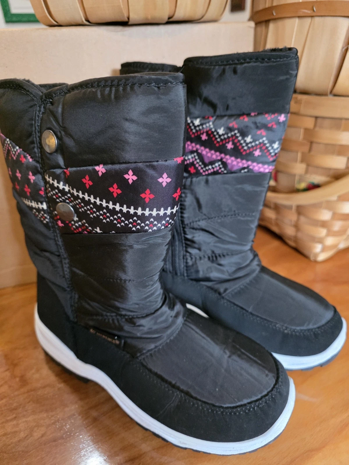Merence Womens Snow Boots Size 9 Faux Fur Lined Black Beautiful Accent Winter