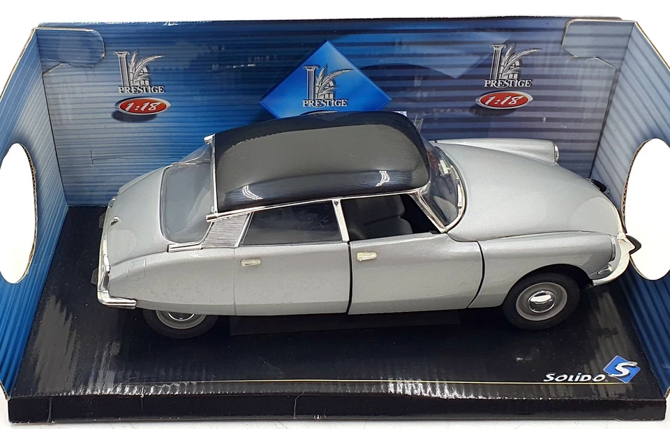 Solido 1/18 Scale 8033CG - Citroen DS19 Berline 1963 - Silver - Image 4 of 4