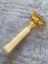 vintage EVERSHARP-SCHICK Injector Razor, type G1, USA-made c.1946—good condition