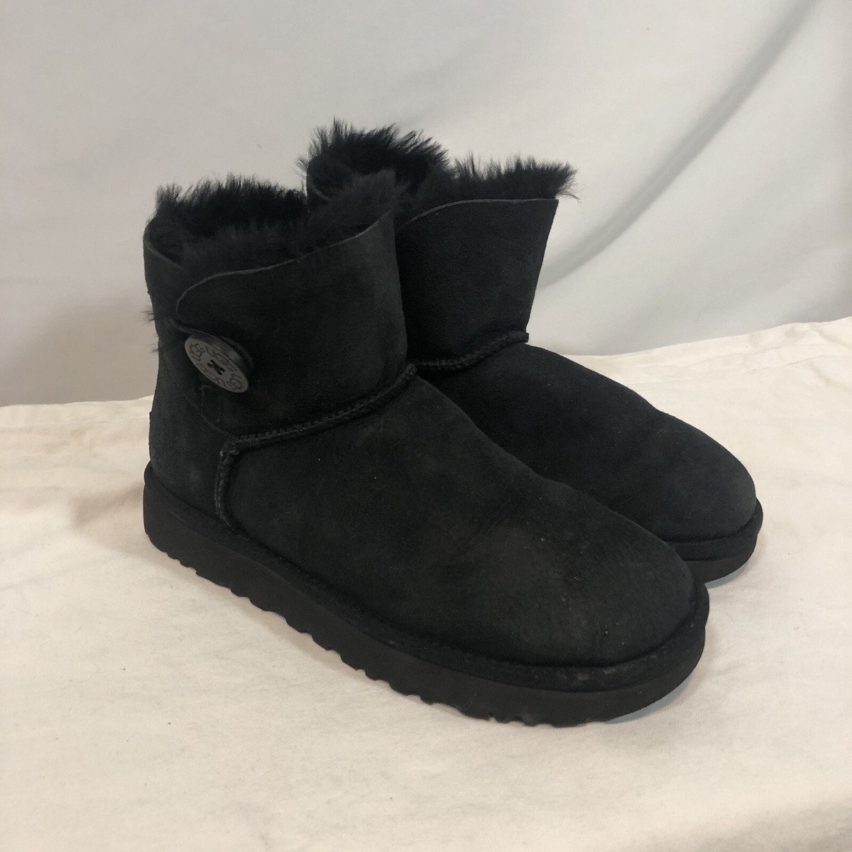 UGG Australia Mini Bailey Button II Women Size 7 Black