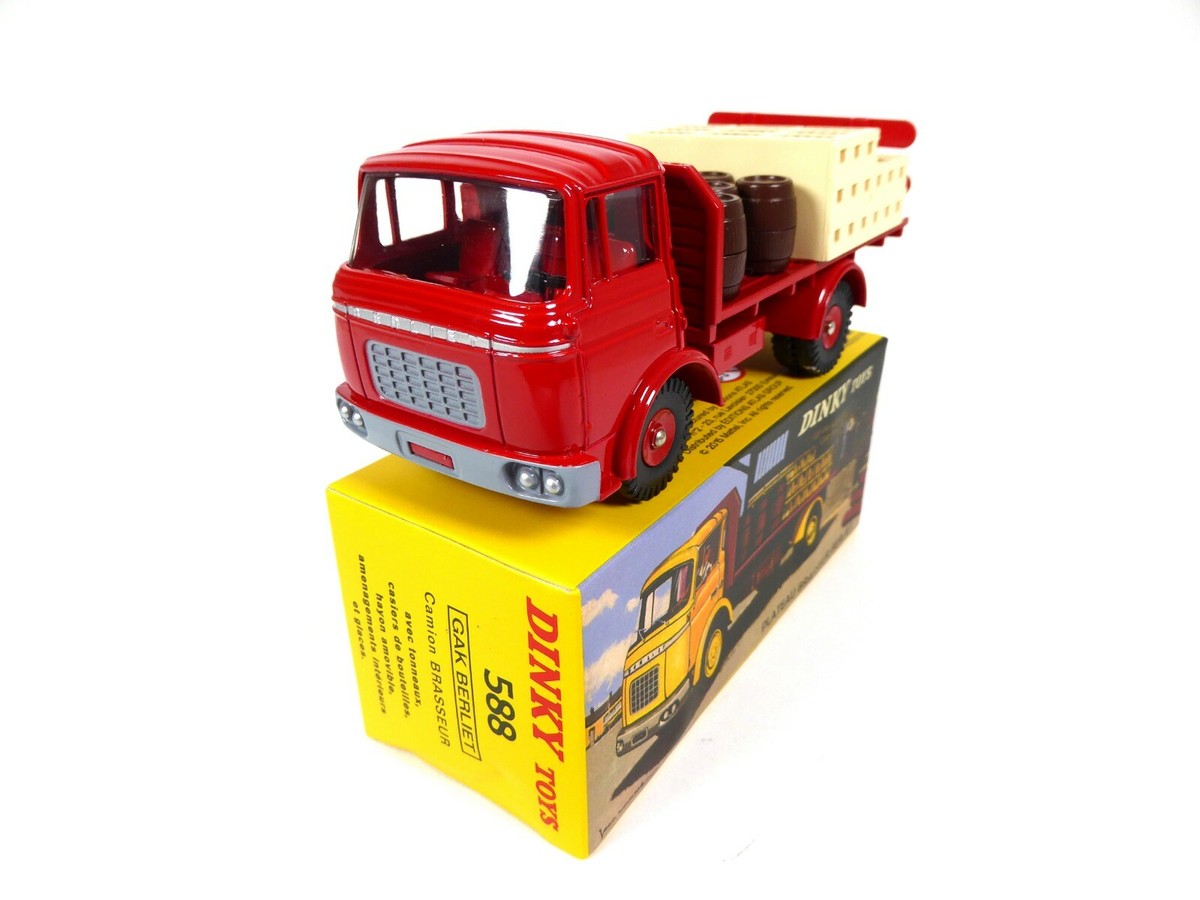 Ancien camion berliet gak dinky toys à restaurer - Collection