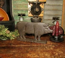Primitive Rustic Cast Iron Country Farm Pig Hog Door Stop Vtg Style Shelf Decor