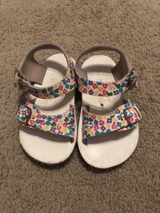girls saltwater sandals