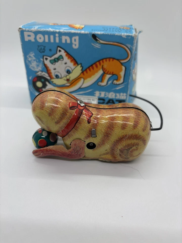 VTG 1950'S Tin Celluloid Wind-Up Flipover Cat With Ball (Missing Key) - Image 3 of 4