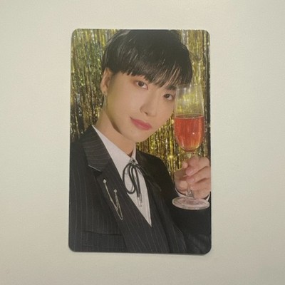 ateez seonghwa seasons greetings 2023 prom photocard