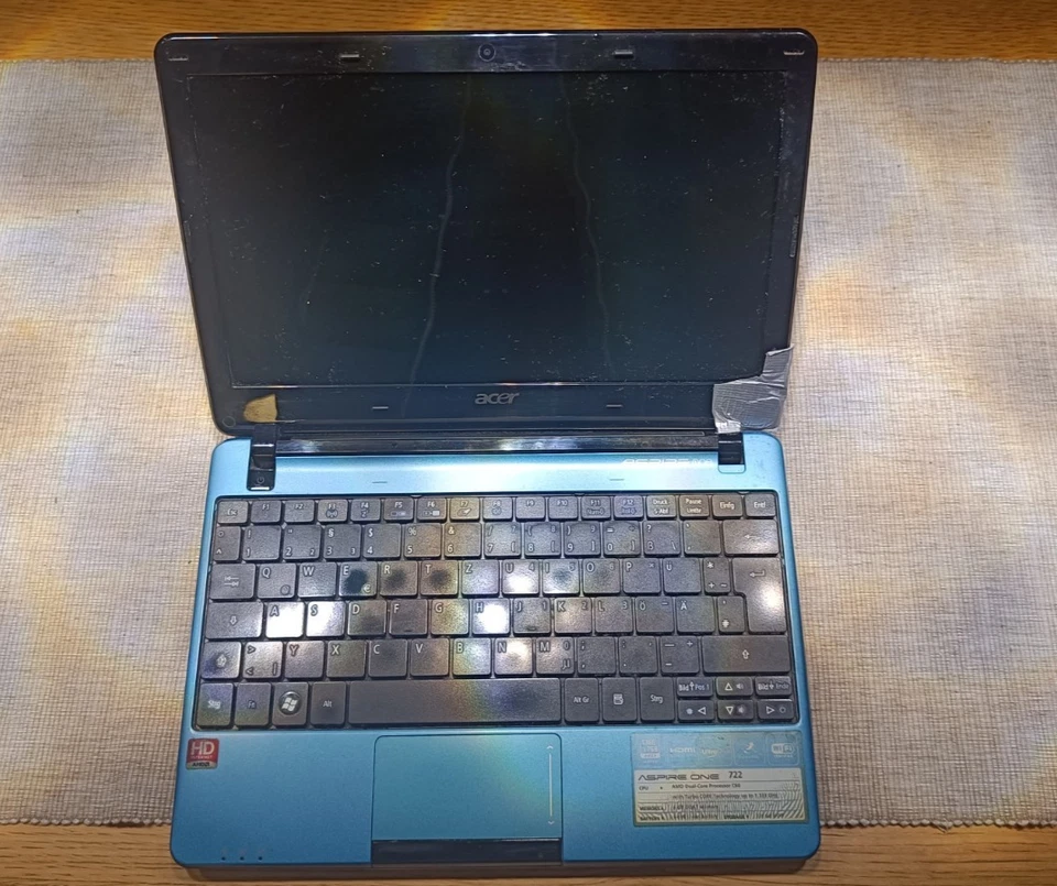 Acer Aspire One 772 - 12 Zoll - AMD C60 4GB, blau, betriebsbereit, Gehäuse defek - Bild 2 von 4