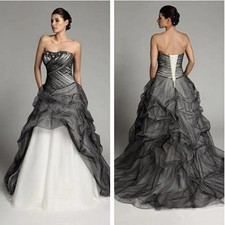 Retro Black and White Wedding Dresses Gothic Vintage Ruffles Pleats Bridal Gowns