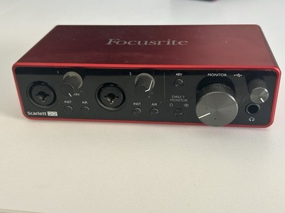 Focusrite Scarlett 2i2 3rd Gen USB Audio Interface inkl. USB-Kabel   Top Zustand