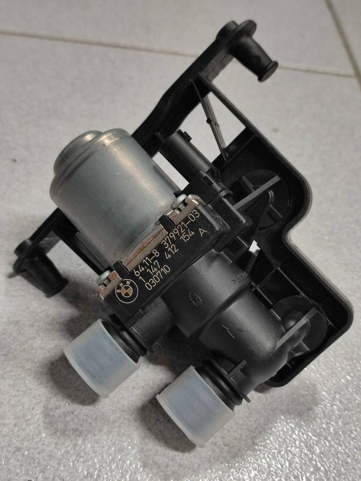 Válvula de calentador de agua para BMW 5 (P/N 64.11 8379921 1147412154)
