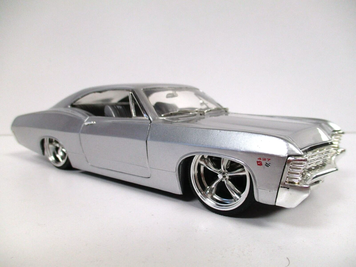 JADA - CUSTOM 1967 CHEVROLET IMPALA SS 427 LOWRIDER / PRO-TOURING - 1/24  DIECAST