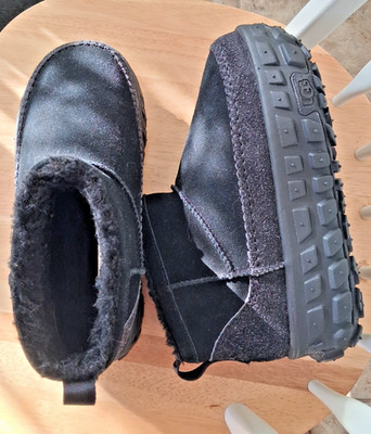 UGG VENTURE DAZE ULTRA MINI COZY PLATFORM BLACK BOOTS MEN SIZE US 8 / WOMEN 9