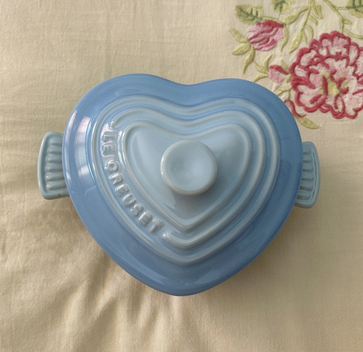 LE CREUSET ハート型鍋 ブルー Rare NIB Le Creuset Coastal Blue Mini Cocotte D'Amour Petite Heart