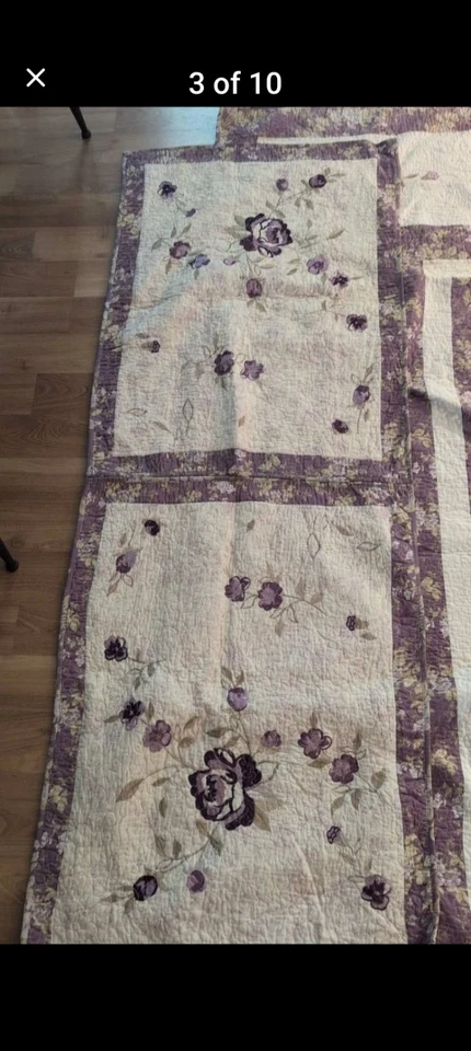 Colcha de flores 90x92" cor roxa e creme com fronha de travesseiro duplo - Imagem 4 de 4