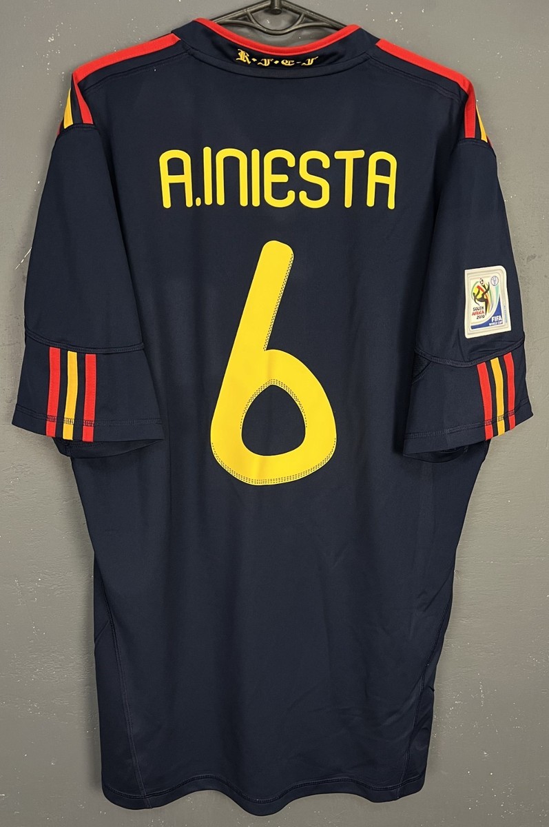 INIESTA MEN SPAIN NATIONAL 2010/2011 WINNER FOOTBALL SOCCER SHIRT
