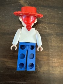Lego Toy Story Jessie cowgirl cowboy minifigure Disney 7597 7594 Woody's roundup