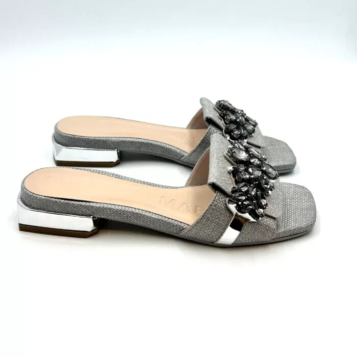 Zapatillas Lorenzo Mari En Rafia Plata, Abrazadera Joya Talón 2 CM Art Samu 02