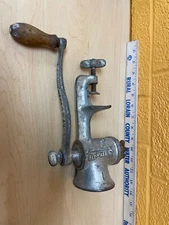 Vintage Universal No.1 Food  Chopper Meat Grinder Hand Crank Metal Table Mount