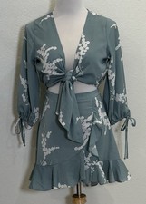 Saints + Secrets Women’s Sage Green Floral Tie Front Cutout Mini Dress Small