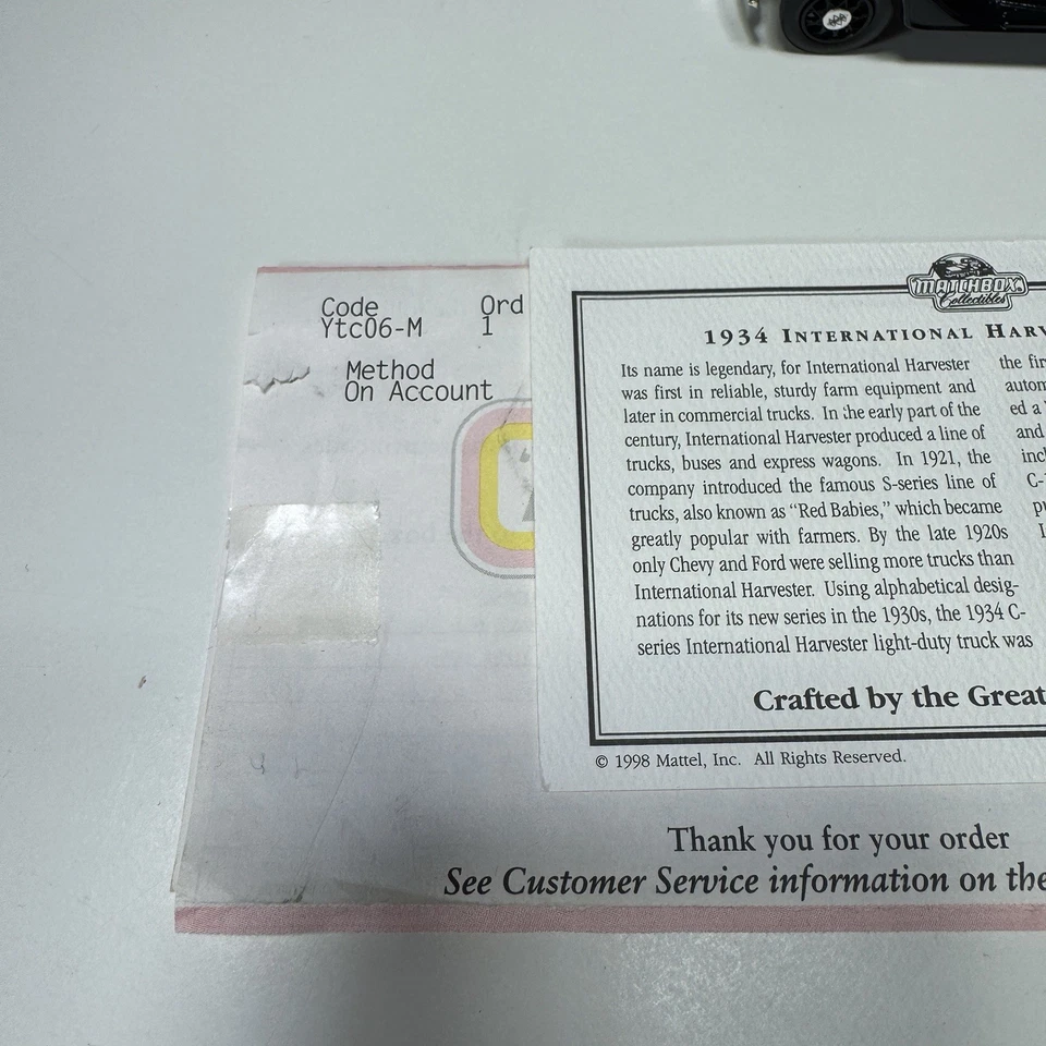 全新带盒 火柴盒模型过去 YTC06-M 1934 国际 C 系列拾音器 正品证书 — 第 3/4 张图片