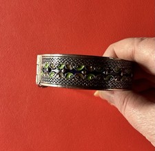 BRACELET JONC ANCIEN ACIER STYLE ETHNIQUE MOTIFS VERT ET BLEU Manque Clou Fermer