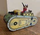 VINTAGE MARX 10 INCH TIN WIND UP TANK W/POP UP SOLDIER