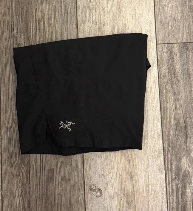 Arc’teryx Running Shorts Men’s M Black Lightweight Trail Gym EUC
Opens in a new window or tab