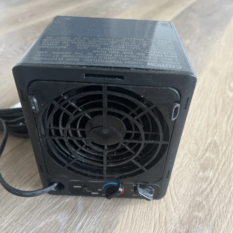 Pelonis PF-1212-B6A1 Calentador de espacio de cerámica de panal Horno de disco portátil 2 Foto 4 de 4