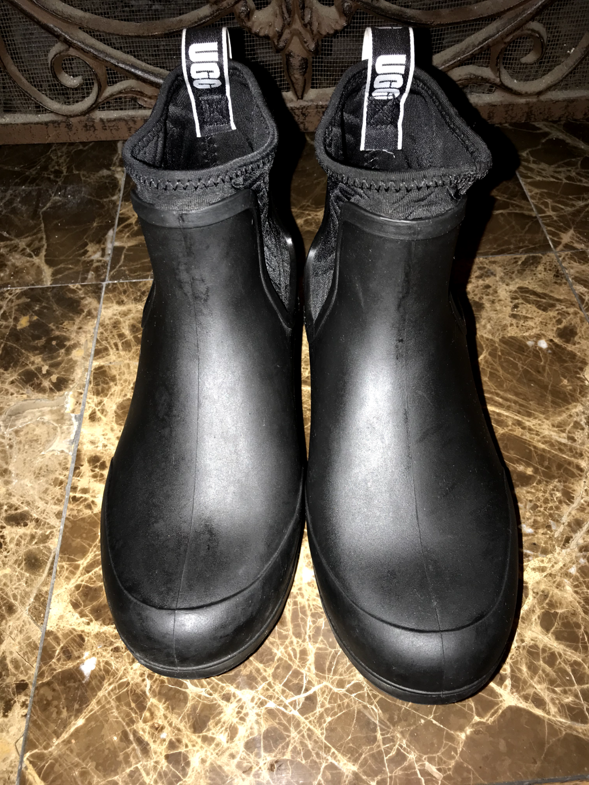 Women's UGG Slip-On Chelsea Rain Boots in Black - Size 11