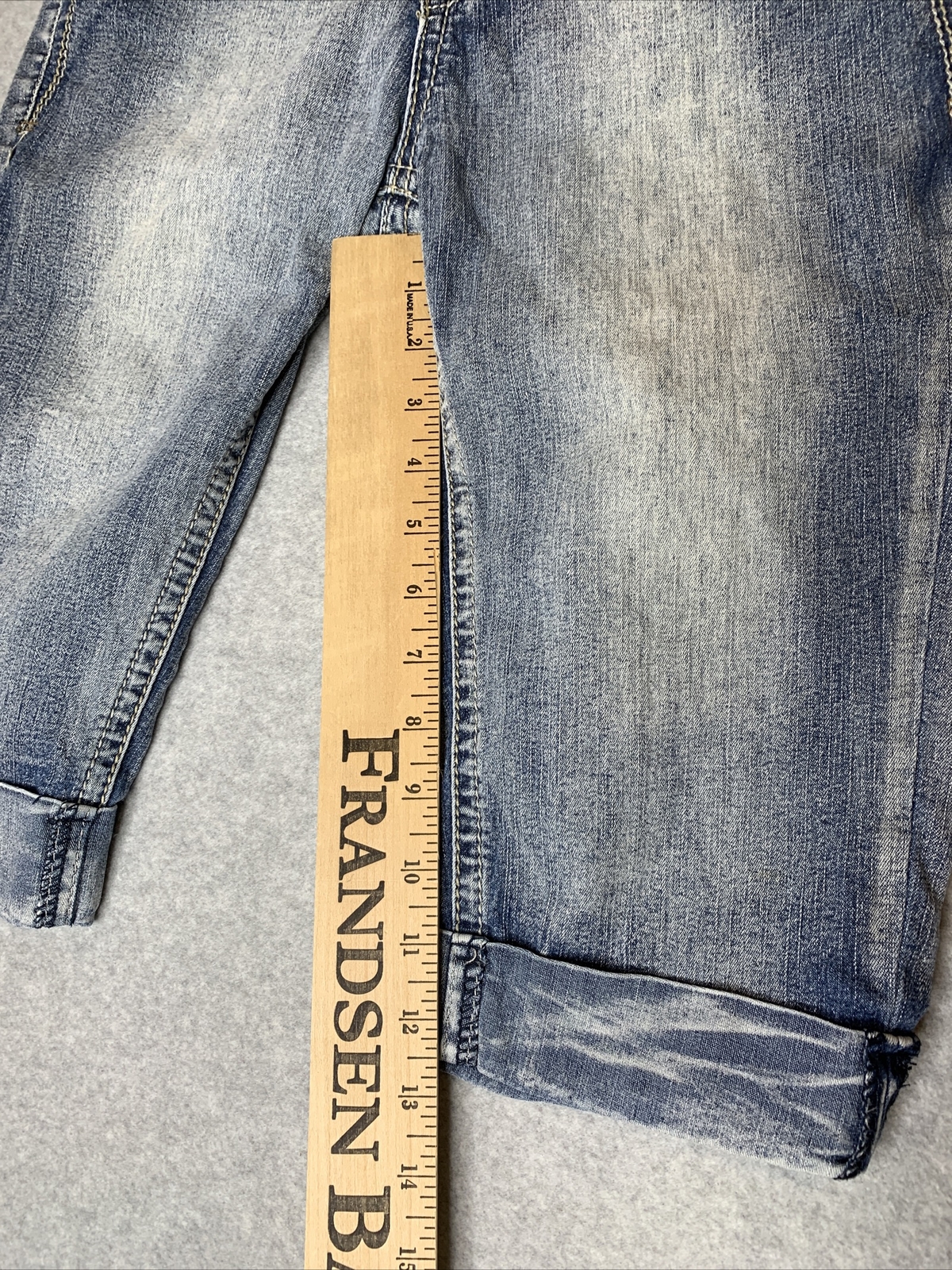 Wallflower Capri Jeans Womens Size 5 Denim Light Blue 120246 eBay