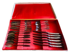 Cutlery set in a box 23 pieces silver ware