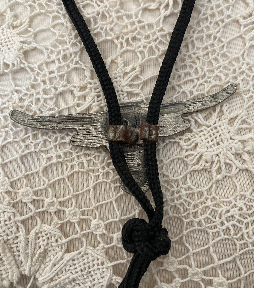 Corbata Bolo de Novella Tono Plateado Vaquero Rústico De Colección Western Rodeo Suroeste - COMO ESTÁ Foto 4 de 4