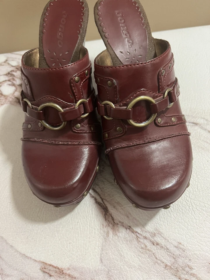 Vintage Y2K Bongo Clogs Size 6 Studded Vegan Leather Heeled Mules 2000s Trendy - Image 3 of 4