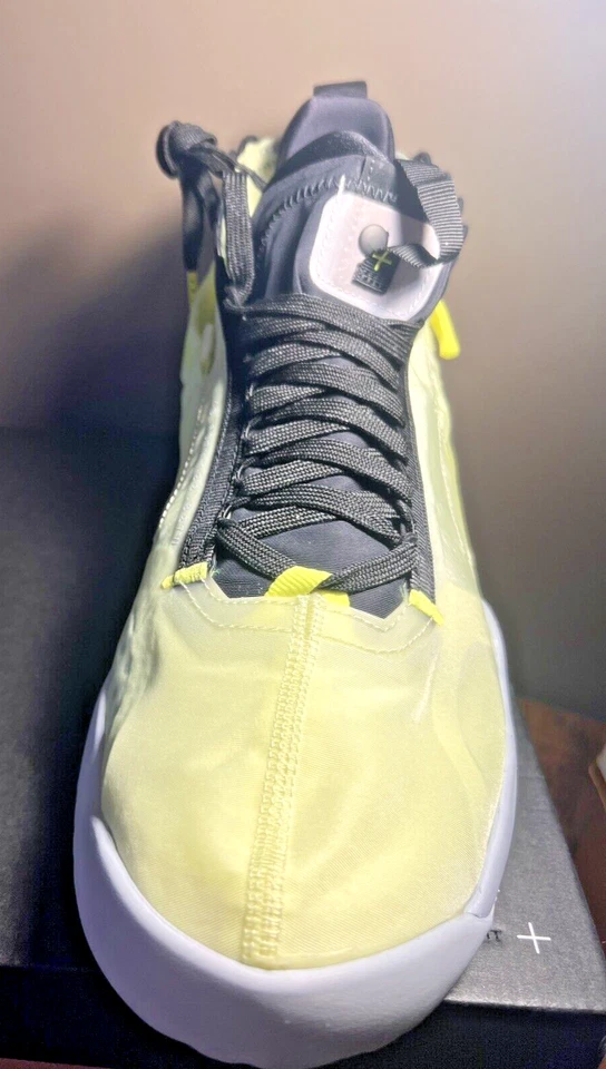 NIB MENS Jordan Proto React VOLT-Yellow 2019 BV1654-700 Jumpman Size 10.5 - Image 2 of 4