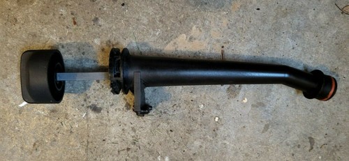 Gruppo bastone/tubo carter Toro con guarnizioni per Briggs & Stratton 692047 - Foto 2 di 2