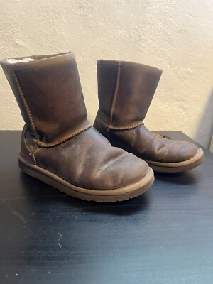 UGG 1005093 Classic Short Water Resistant Brown Leather Boot