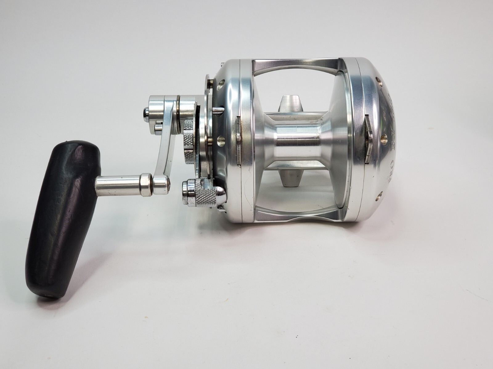 Avet Pro Ex 50/2 Silver SDS Two Speed -LEFT HAND RETRIEVE 