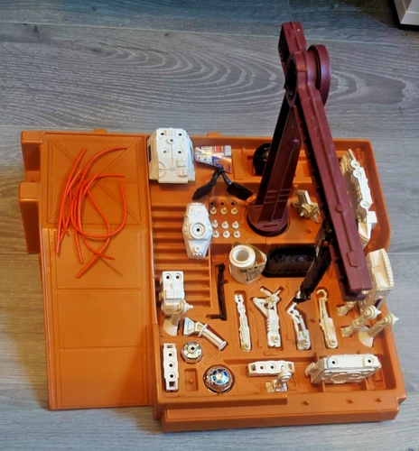 Vintage 1979 Kenner Star Wars Droid Factory Playset, Near Complete