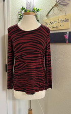 CHICO'S ANIMAL BURGUNDY SIZE 1 BLACK LONG SLEEVE