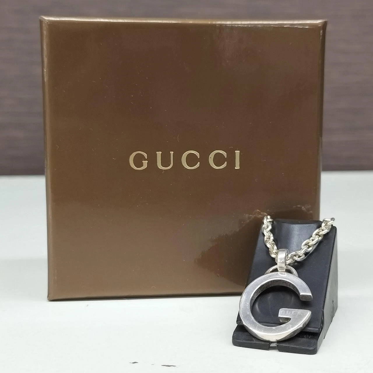 Collier Gucci design élégant bijoux mode classique