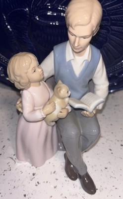 Leonardo Collection Porzellan Figur '' Lesen mit Papa 