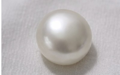 South Sea Pearl   Natural White, 12mm Round, High Luster Gemstone