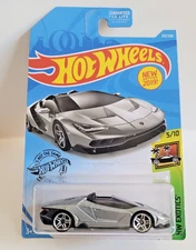 Hot Wheels 2019 HW Exotics  '16 Lamborghini Centenario Roadster  Gray