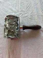 VTG Cookie/ Pastry Roller Norpro Cutter Christmas Birds Animals Wooden Handle