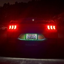 Shockproof Robust Easy-To-Install Functional Strong Rear License Plate LED Frame