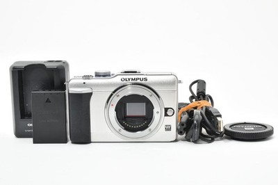 OLYMPUS E-PL1 PEN 12.3MP Spiegellose Kamera Gold Low Shutter Count 290 mit La...