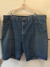 WRANGLER Size 46 Relaxed Fit Flat Front 5 Pocket Denim Shorts 606W1DH