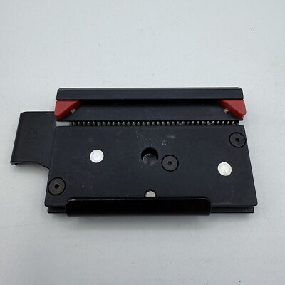 Stroboframe 300-QRC Auto Quick Release The Saunders Group