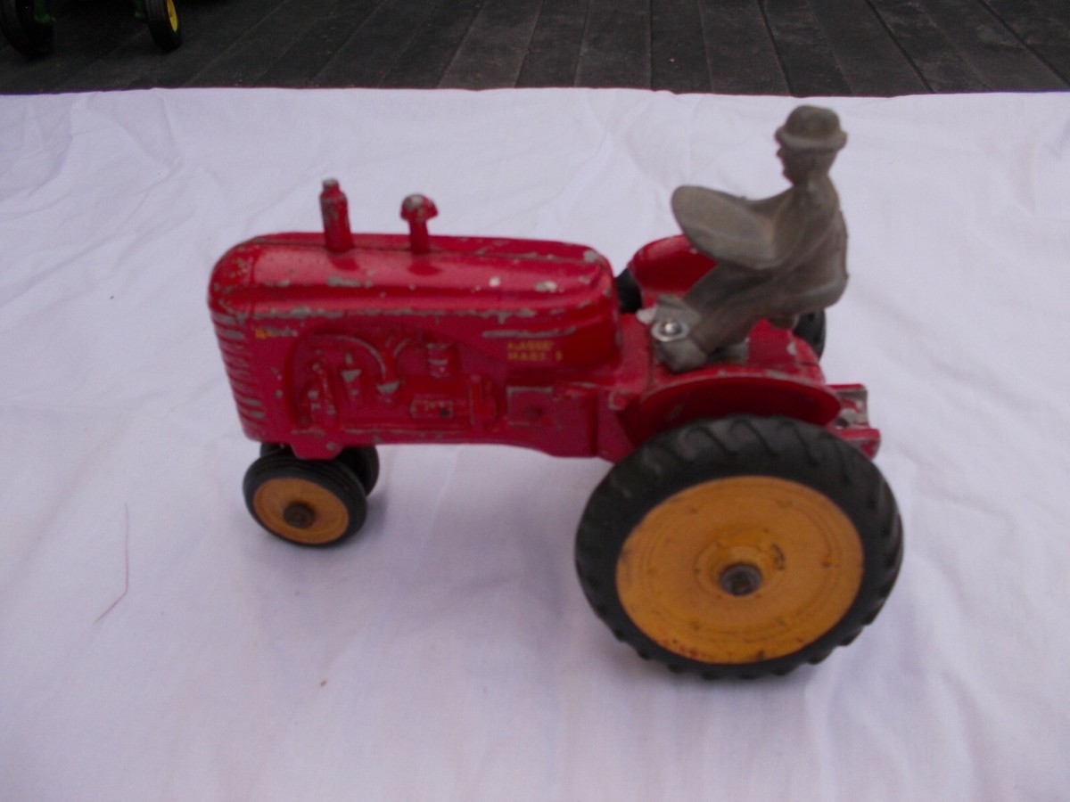 Massey Harris 44 MH 1/16 scale toy tractor ORIGINAL 1950's slik
