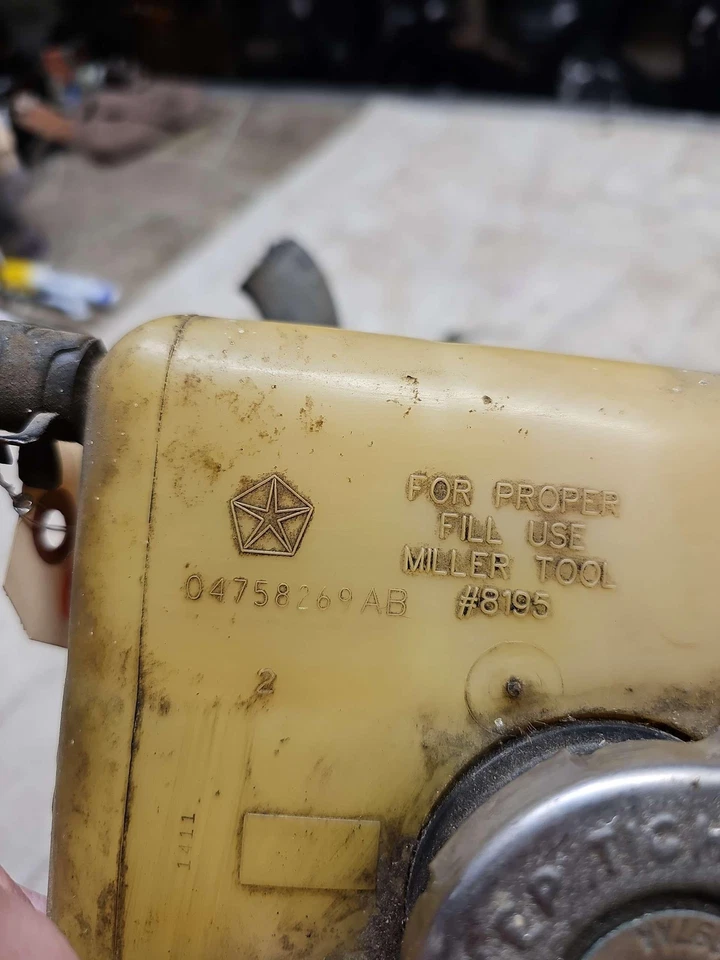 Dodge Intrepid 1998-2004 motor radiador refrigerante recuperación depósito botella Foto 4 de 4