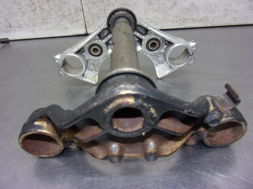 B 141 F YAMAHA VIRAGO XV 535 S 1995 OEM TRIPLE ÁRBOL Foto 3 de 4